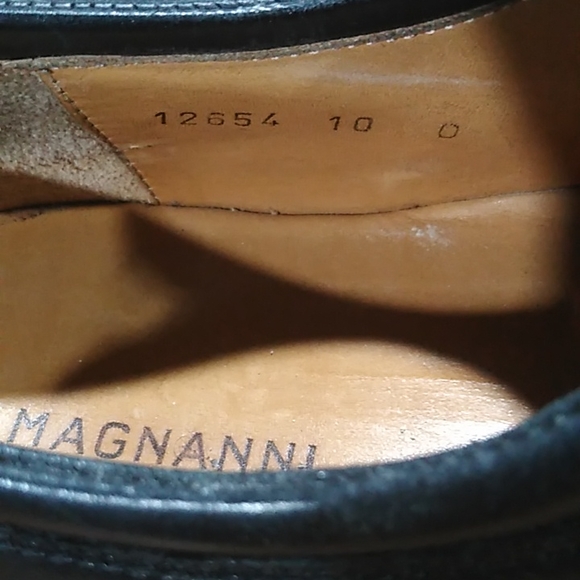 Magnanni Dress Shoes size 10